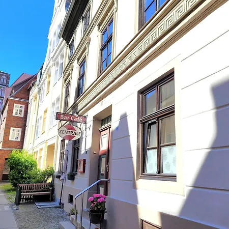 Apartment Altstadthaus Külpstraße 11 *